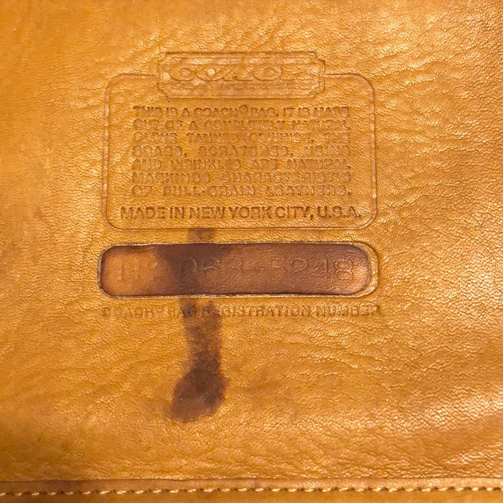 Vintage 1970s Coach Top Zip Convertible Clutch. - Picture 4 of 7